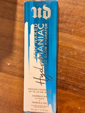 Urban Decay Stay Naked Hydromaniac Tinted Glow Hydrator shade 10 ultra fair